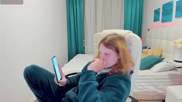 Kathlyn  Heath online show from October 25, 6:30 pm