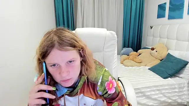 Kathlyn  Heath online show from November 26, 7:58 pm