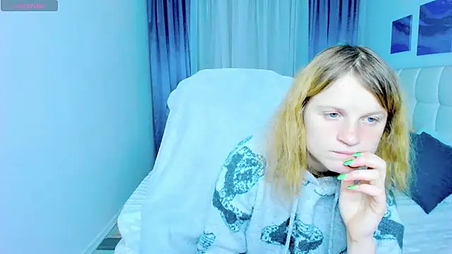 Kathlyn  Heath online show from November 19, 7:14 pm