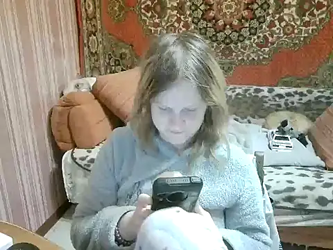 Kathlyn  Heath online show from January 13, 6:12 pm