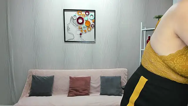 Cassandra Hotty online show from January 8, 4:18 am