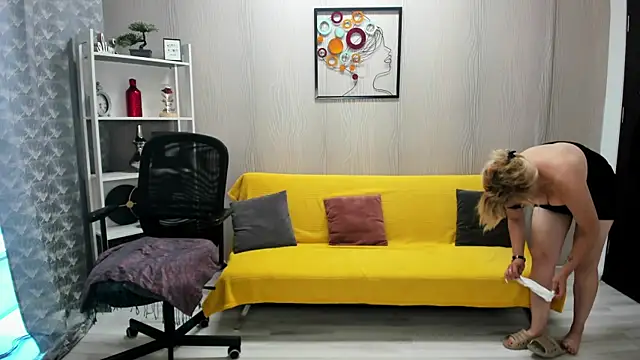 Snapshot of Cassandra_Hotty chatting on June 23, 3:37 am Cassandra Hotty online show from June 23, 3:37 am