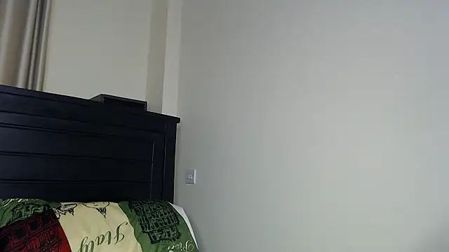 NIKKIE LOVE online show from December 17, 9:47 am