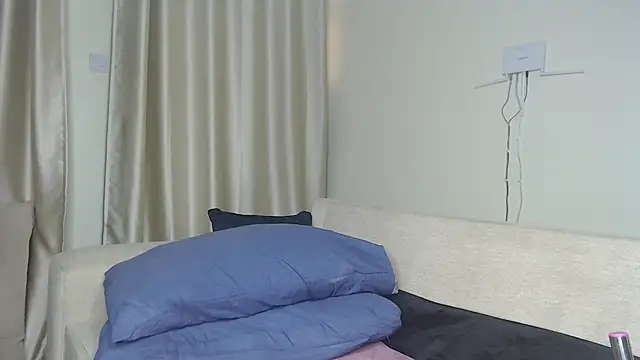 Snapshot of NIKKIE_LOVE chatting on September 21, 9:03 am NIKKIE LOVE online show from September 21, 9:03 am