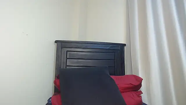 Snapshot of NIKKIE_LOVE chatting on March 10, 4:07 am NIKKIE LOVE online show from March 10, 4:07 am