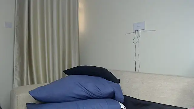 NIKKIE LOVE online show from November 2, 6:40 am