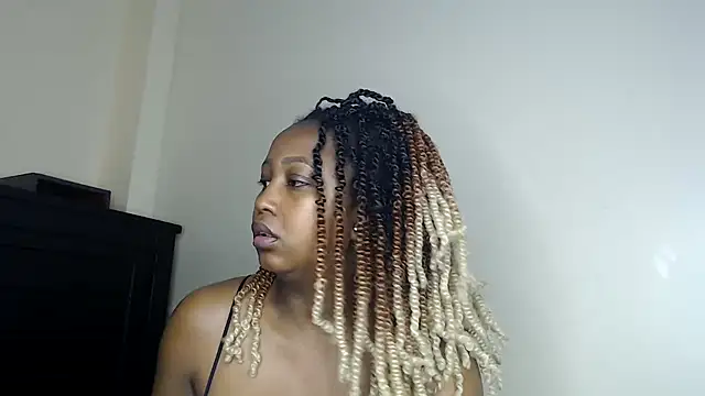 NIKKIE LOVE online show from March 27, 8:22 am