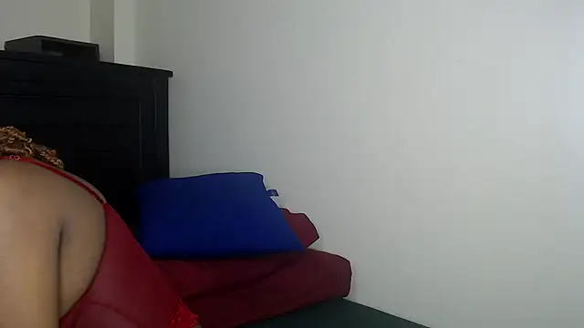 NIKKIE LOVE online show from May 15, 6:39 pm