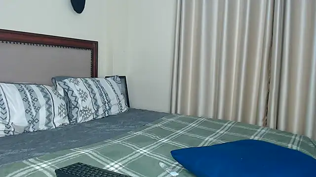 NIKKIE LOVE online show from July 3, 9:43 pm