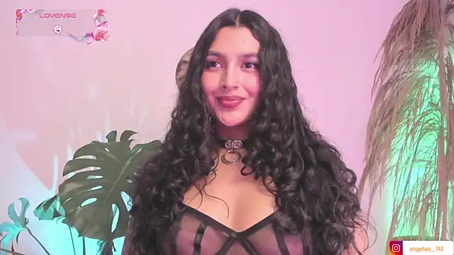 Snapshot of Anngel_1 chatting on November 14, 6:11 pm Anngel 1 online show from November 14, 6:11 pm