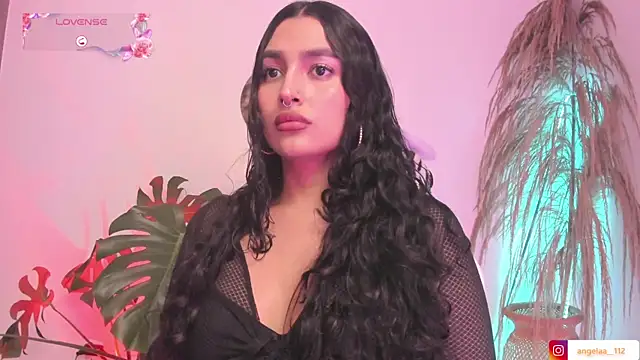 Snapshot of Anngel_1 chatting on November 28, 3:45 pm Anngel 1 online show from November 28, 3:45 pm