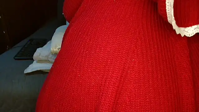 CURVEYDOLLXX online show from April 14, 8:08 am