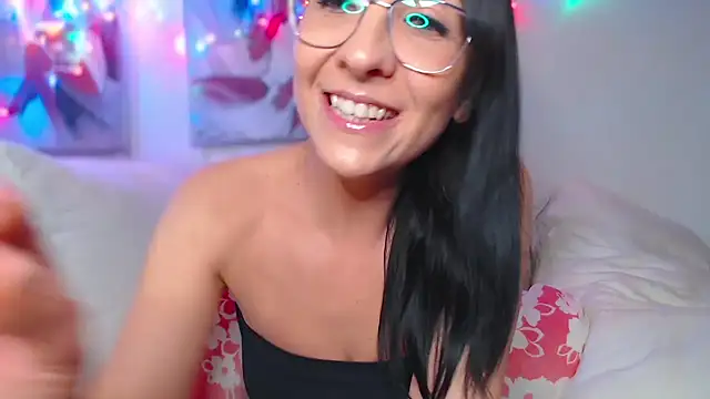 Snapshot of AshleyDark13 chatting on March 15, 3:59 pm AshleyDark13 online show from March 15, 3:59 pm