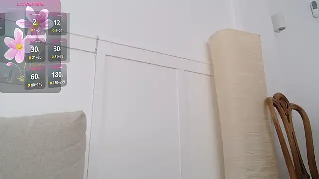 Snapshot of AshleyDark13 chatting on June 25, 8:52 am AshleyDark13 online show from June 25, 8:52 am