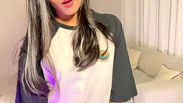 Snapshot of Nisha2708 chatting on February 2, 5:58 pm Nisha2708 online show from February 2, 5:58 pm