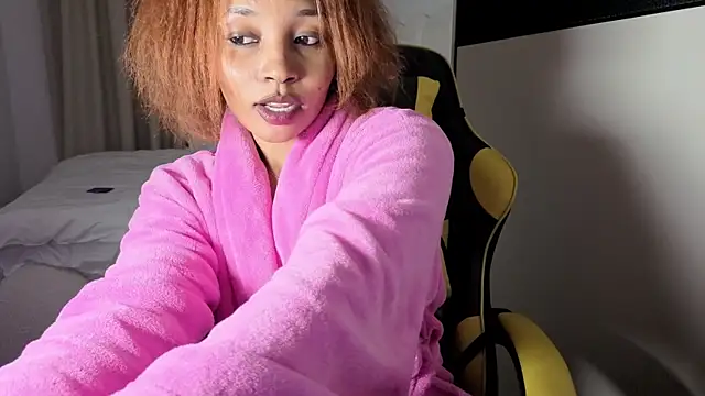 Snapshot of sexycabdy chatting on September 10, 12:31 am sexycabdy online show from September 10, 12:31 am
