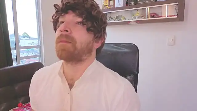 michacosio online show from November 9, 9:41 pm