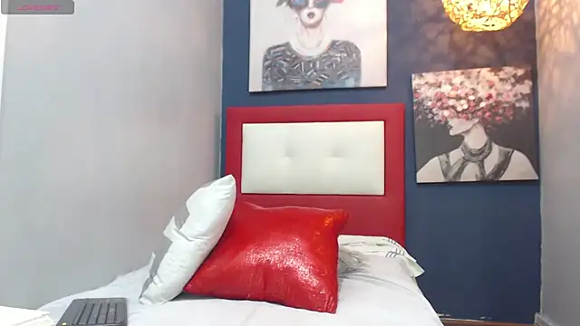 Snapshot of AngelitaWild_ chatting on January 29, 9:50 pm AngelitaWild online show from January 29, 9:50 pm