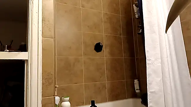 Snapshot of cammyquart chatting on November 25, 2:12 am cammyquart online show from November 25, 2:12 am