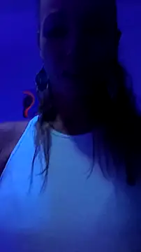 Snapshot of cammyquart chatting on November 12, 12:59 am cammyquart online show from November 12, 12:59 am