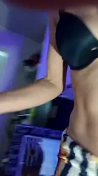 Snapshot of cammyquart chatting on November 14, 7:56 am cammyquart online show from November 14, 7:56 am