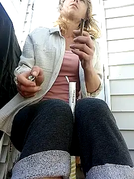 Snapshot of cammyquart chatting on January 2, 10:01 pm cammyquart online show from January 2, 10:01 pm