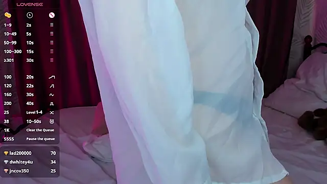 Snapshot of Linda_Bryant chatting on February 23, 3:45 am Linda Bryant online show from February 23, 3:45 am