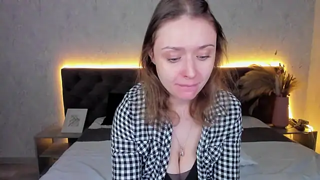 Linda Bryant online show from January 14, 12:47 am