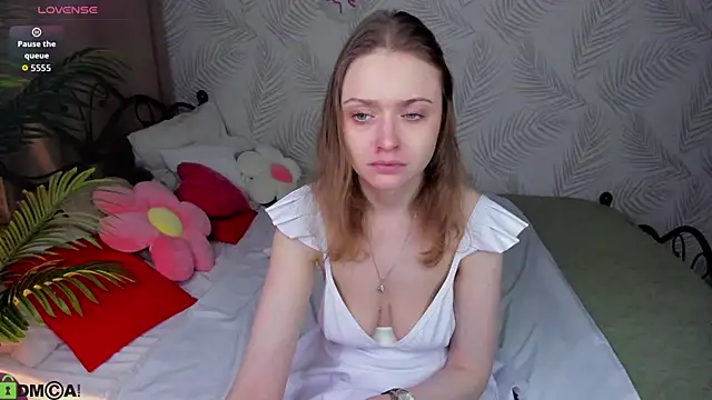 Linda Bryant online show from March 23, 1:06 am