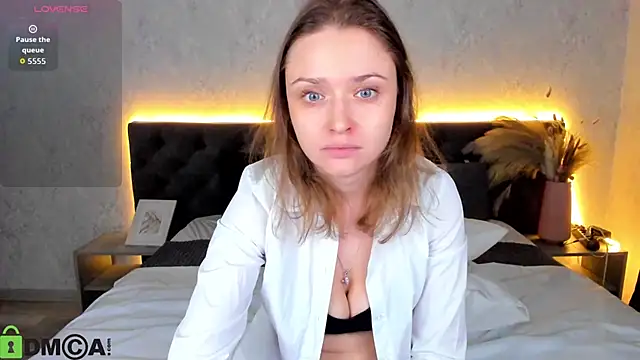 Linda Bryant online show from January 13, 12:47 am