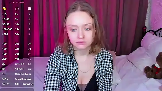 Snapshot of Linda_Bryant chatting on January 23, 3:48 am Linda Bryant online show from January 23, 3:48 am