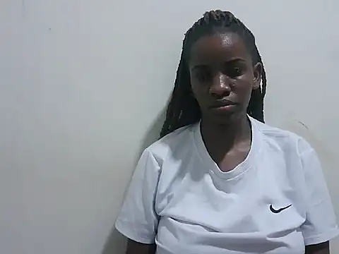 prettybeee online show from February 27, 10:09 pm