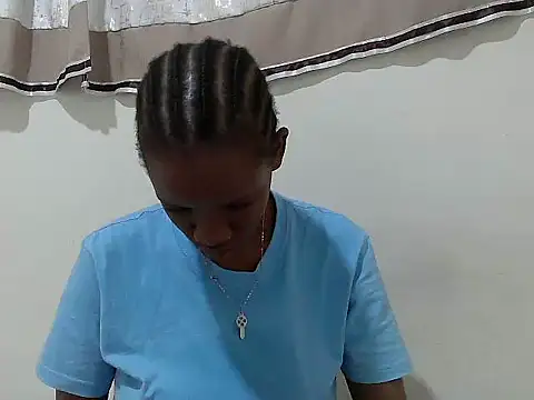 prettybeee online show from December 19, 5:04 pm