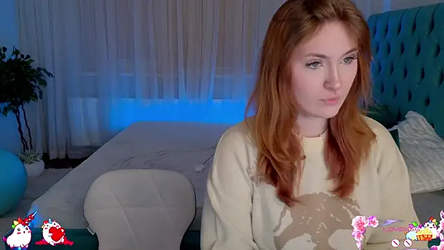 Snapshot of _Chlo__e chatting on March 21, 11:23 pm Chlo e online show from March 21, 11:23 pm