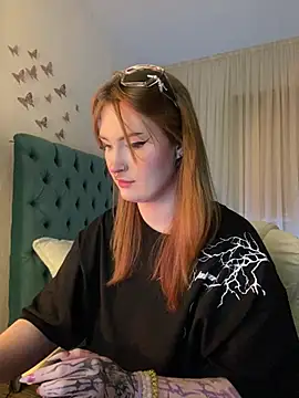 Snapshot of _Chlo__e chatting on February 15, 10:00 pm Chlo e online show from February 15, 10:00 pm