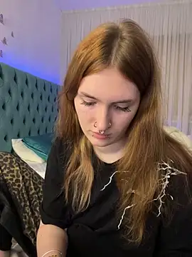 Snapshot of _Chlo__e chatting on October 12, 9:38 pm Chlo e online show from October 12, 9:38 pm