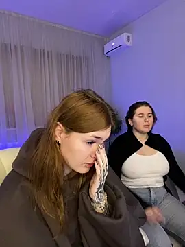 Snapshot of _Chlo__e chatting on September 28, 6:04 pm Chlo e online show from September 28, 6:04 pm