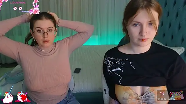 Snapshot of _Chlo__e chatting on March 9, 2:50 am Chlo e online show from March 9, 2:50 am