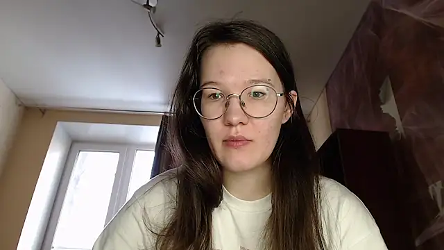 Snapshot of MiriamOr chatting on February 9, 7:15 am MiriamOr online show from February 9, 7:15 am