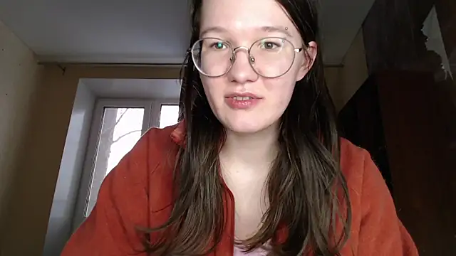 Snapshot of MiriamOr chatting on February 14, 1:29 pm MiriamOr online show from February 14, 1:29 pm