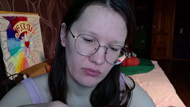 Snapshot of MiriamOr chatting on November 10, 7:46 am MiriamOr online show from November 10, 7:46 am