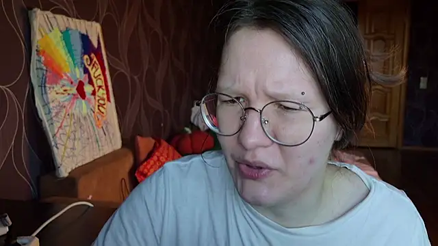 Snapshot of MiriamOr chatting on November 15, 7:34 am MiriamOr online show from November 15, 7:34 am