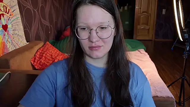 Snapshot of MiriamOr chatting on November 9, 7:45 am MiriamOr online show from November 9, 7:45 am