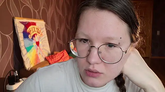 Snapshot of MiriamOr chatting on November 2, 7:57 am MiriamOr online show from November 2, 7:57 am