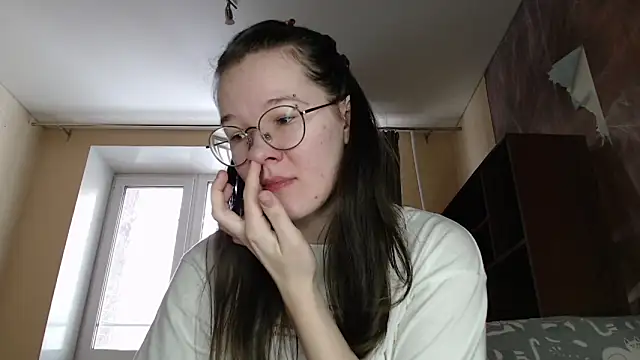Snapshot of MiriamOr chatting on February 26, 7:23 am MiriamOr online show from February 26, 7:23 am