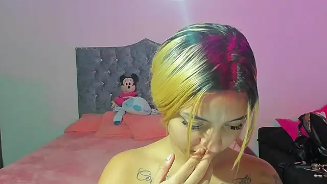 Snapshot of CaroolSex chatting on December 29, 12:55 pm CaroolSex online show from December 29, 12:55 pm