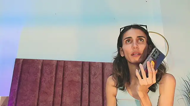 Nina Cavaali online show from September 27, 6:25 pm