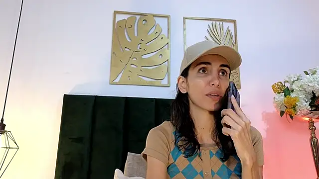 Nina Cavaali online show from September 28, 2:24 pm