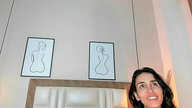 Nina Cavaali online show from November 23, 2:38 pm