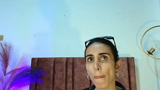Nina Cavaali online show from September 20, 6:13 pm